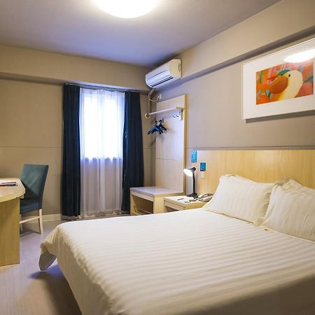 Jinjiang Inn Xi'An Tonghua Gate Xijin Hospital Екстериор снимка